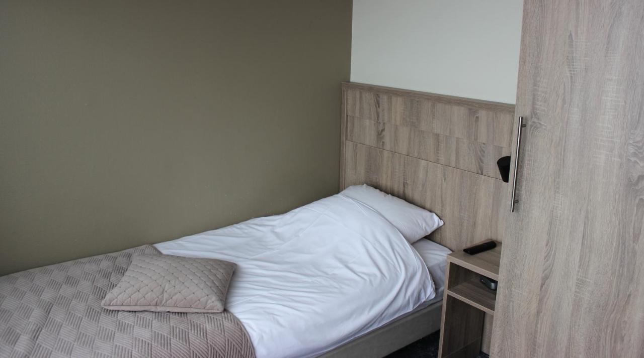 Hotel "De Klok" บูเริน ภายนอก รูปภาพ