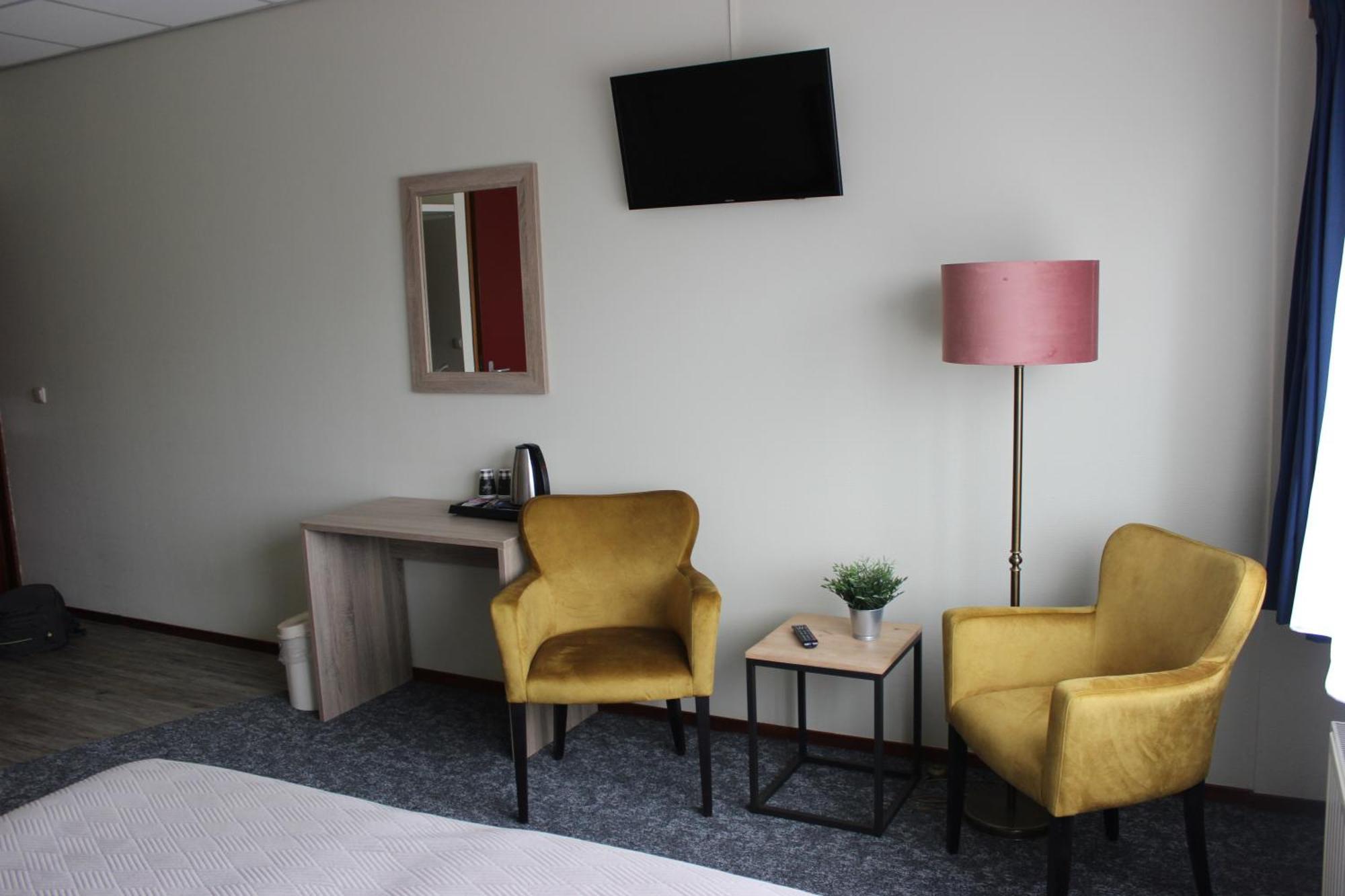 Hotel "De Klok" บูเริน ภายนอก รูปภาพ