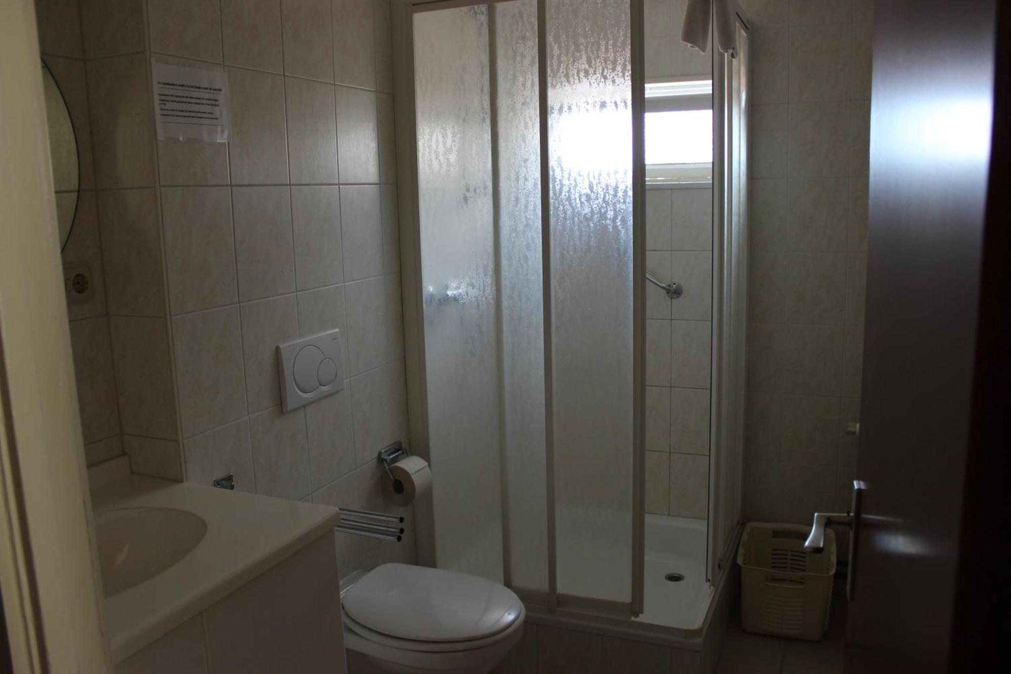 Hotel "De Klok" บูเริน ภายนอก รูปภาพ